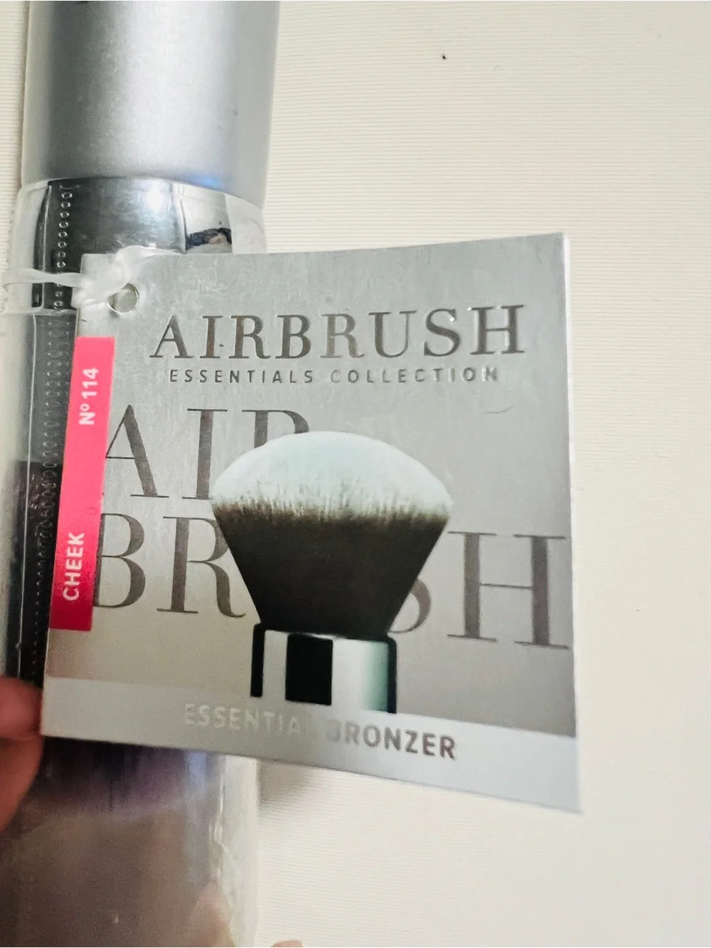 NWT IT Cosmetics Brush for Ulta Airbrush Essential Bronzer Makeup Brush #114